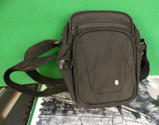 Victorinox Vertical Travel