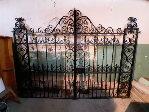Stunning fully restored - stunning,,