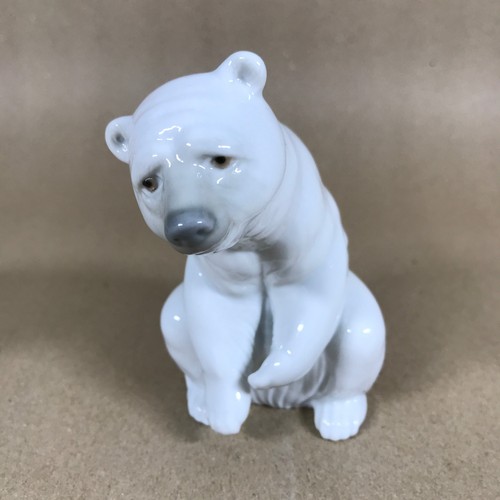 Lladro resting polar bear 1208 - lladro,