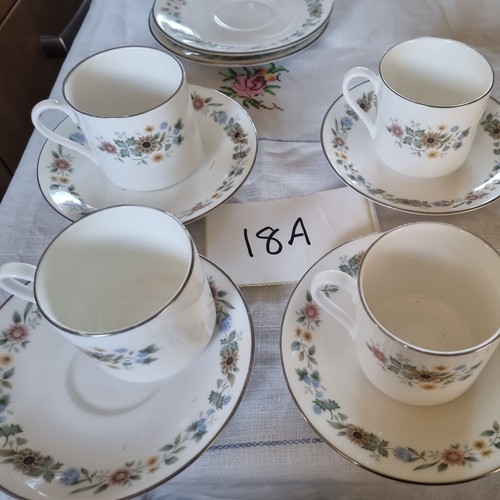 Royal doulton bone china - ,