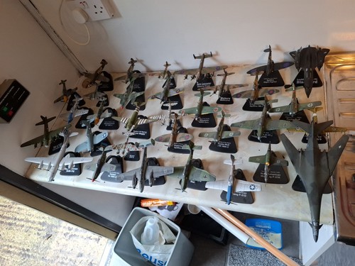 Mixture plane replica - of,
