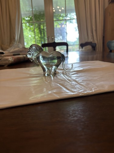 Lion glass crystal - glass, or