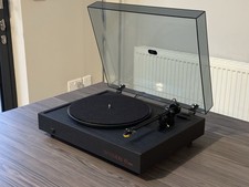Systemdek IIX 900 turntable