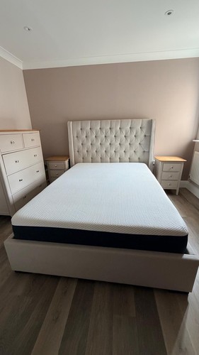 Double bed with - bed, upholsted