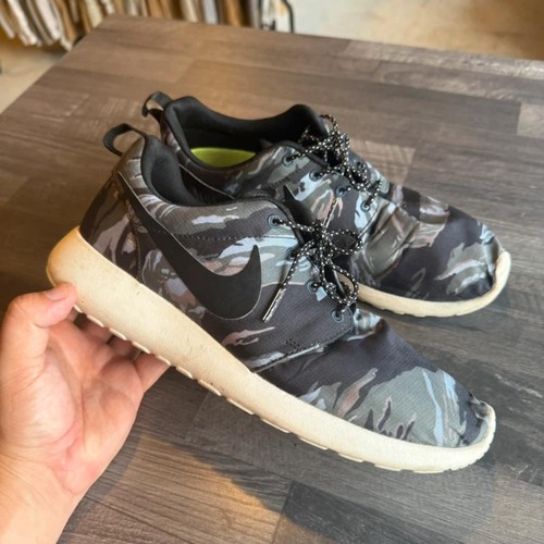 Nike roshe run - black, tiger