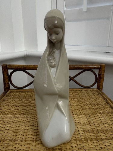 Lladro madonna and - and, baby