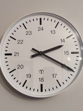 Vintage British Telecom BT Industrial Factory Wall Clock Date 1985 . Working