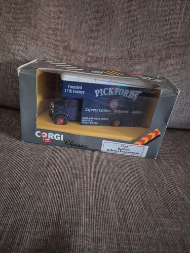 Corgi blue pickfords lorry - blue,
