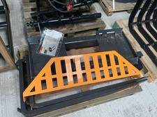 PALLET FORKS, SKID STEER QUICK