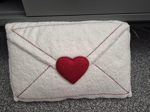 White and red love - love, fluffy