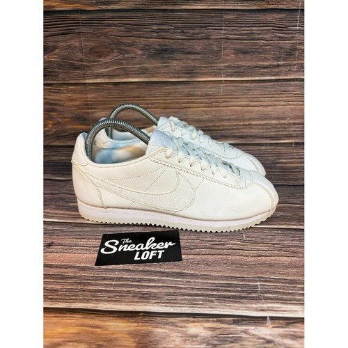 Nike classic cortez triple - nike,