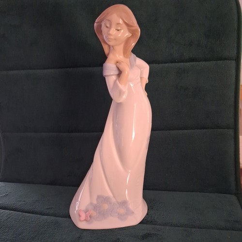 Nao lladro 1559 sweet - by,