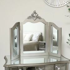 vintage style tiffany wall