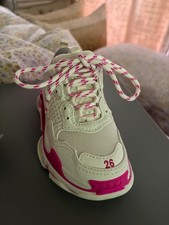 balenciaga triple s girls pink