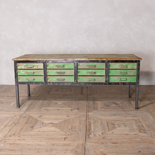 Vintage green industrial style - industrial,