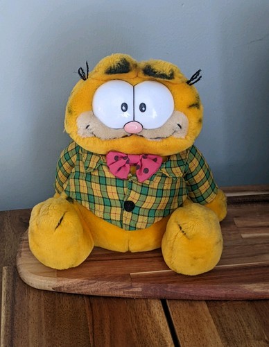 Vintage garfield plush toy - garfield,