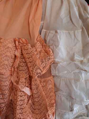 Vintage 1960s ruffled - 1960s,