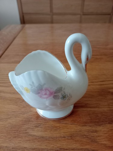 Woolbro taiwan rosalind swan - taiwan,