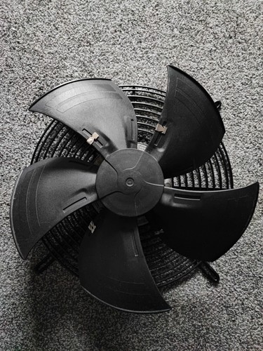 Large fan for - fan,