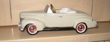 FORD.GEARBOX PEDAL CAR COMPANY CEDAR RAPIDS IOWA USA.DIECAST TOY CAR.
