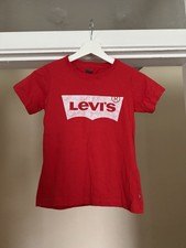 Boy Tshirt Levis for 8 years old red good condition