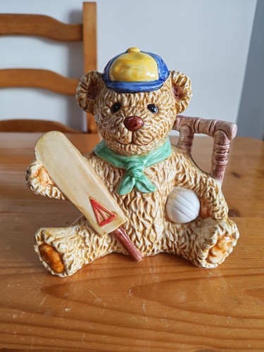 Cricket bear leonardo - cricket, by