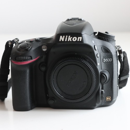 Nikon d600 digital - mp,