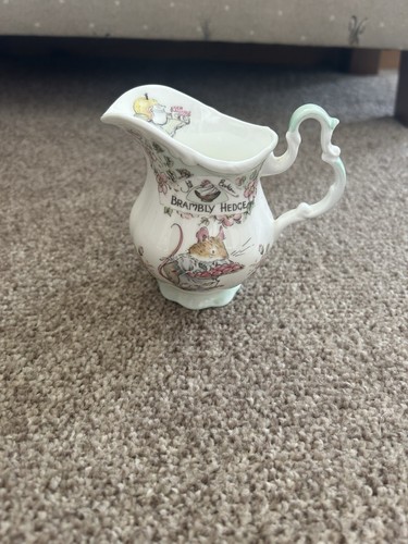 Royal doulton bramley hedge - doulton,