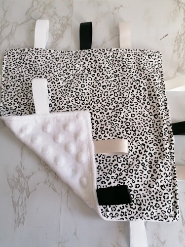 Taggy blanket snuggle - ,
