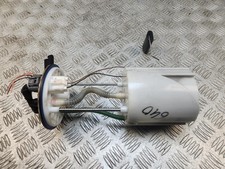 HYUNDAI IX35 IN TANK FUEL PUMP SENDER UNIT 311102Y200 2010 - 2015