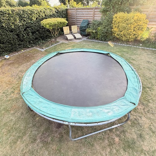Trampoline 10ft
