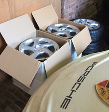18" inch wheels to fit Porsche