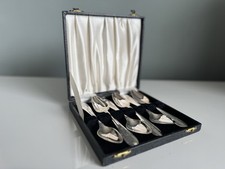 A Lovely Set Of Vintage Yeoman