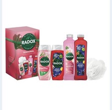 Radox Gift Set Seasonal Collection - 2xShower Gel - 2x Bath Soaks 1xShower Puff