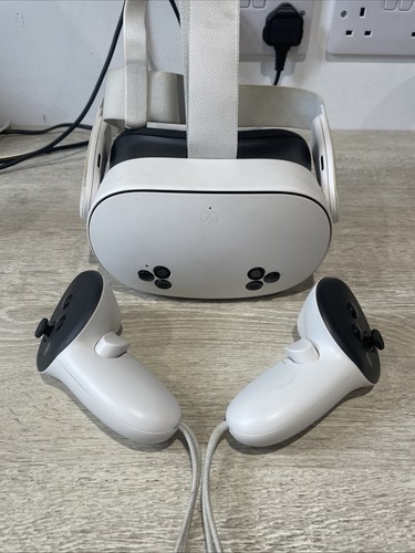 Meta quest virtual reality - 3s,