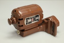 Vintage Brown Singer Sewing