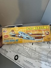 Guillows P-40 Warhawk  Flying