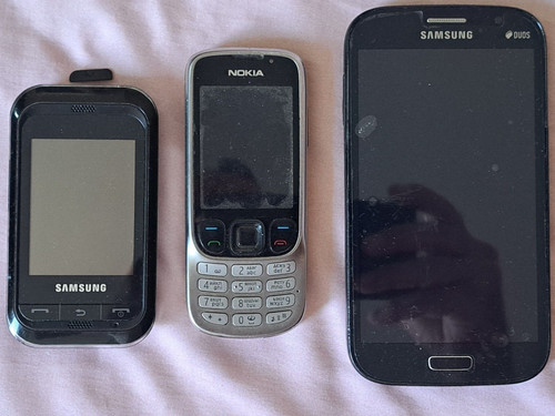 Lot vintage mobile phones - mobile,