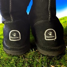 BEARPAW Tall Black Suede Sheepskin Wool Lined Winter Boots unisex Size 10/11 