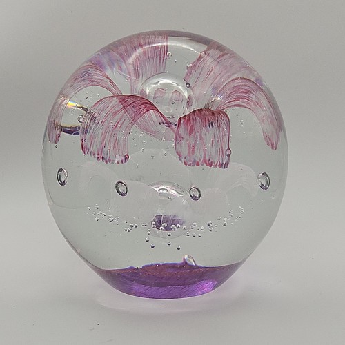 Eustuma hand blown - hand, pink