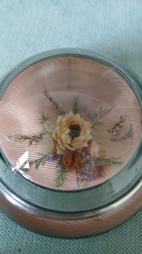 Vtg flowers glass dome - flowers,