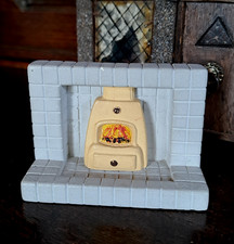 Vintage dolls house - dolls',