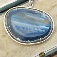 HUGE 1970'S MODERNIST 925  STERLING SILVER PICTURE AGATE GEODE SEASCAPE PENDANT