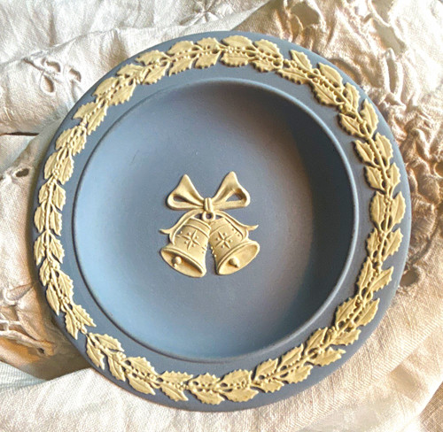 Wedgwood blue cream - wedgwood,