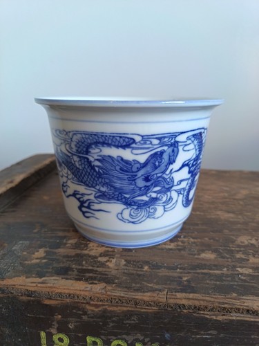 Vintage chinese style dragon - vintage,