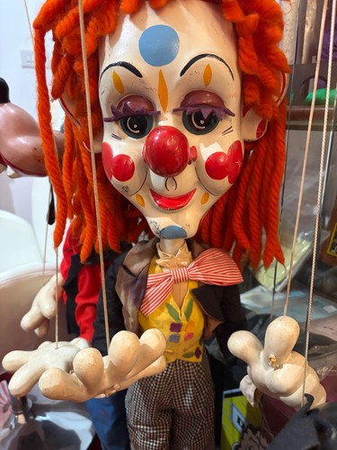 Pelham puppet display - pelham,