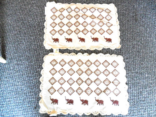 Home centre beige - centre, elephant