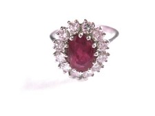 White gold 585 ring with ruby
