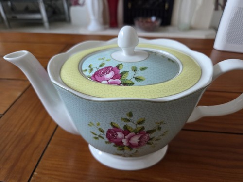 Aynsley fine bone china - fine,