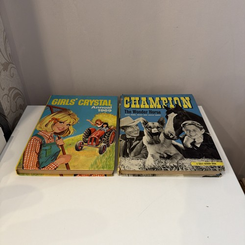 Vintage annuals girls - vintage, crystals